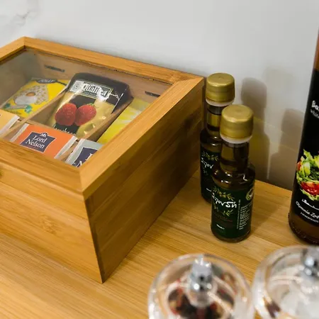 #avant_garde #beach 2',downtown 5' *